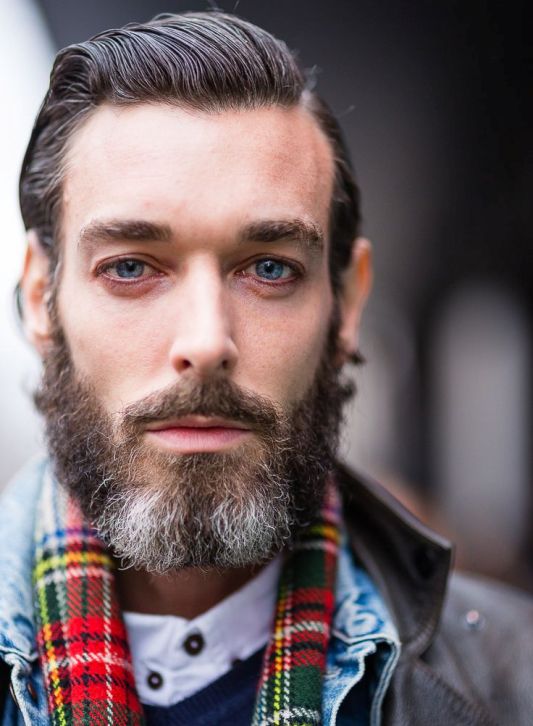 “Shota Rustaveli and I were clearly separated at birth” – British model on his similarity with Georgian poet geotv.ge